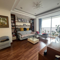 Tôi Bán Căn Hộ Chung Cư Tòa Nhà 170 Đê La Thành - 142,6M2, 3 Phòng Ngủfull Nội Thất
