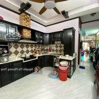 Nhà Bán Kênh Tân Hóa - Tân Phú - 76M2 -Mặt Tiềnđường 8M - View Công Viên - 4 Tầng - Chỉ 9.7 Tỷ