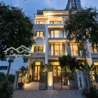 Bán Gấp Nhà Mặt Tiền Cống Quỳnh, Quận 1 Gần Bùi Thị Xuân Diện Tích: 5,7M X 16M (118M2) 4 Tầng. Giá Bán 33 Tỷ
