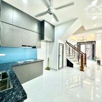 Bán nhà 55m2-3 tầng 100m ra cầu Đại Thành -Đông La, nhà hoàn thiện,về ở ngay.Giá 3.4 tỷ. LH 0986498350