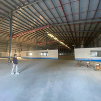 Cho Thuê 1300M2 Kho Xưởng Sạch Đẹp Tai Quốc Oai - Hà Nội Giá Thuê 70 Nghìn/M2 Liên Hệ: 0982247544