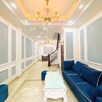 Bán Nhà Cổ Linh,Long Biên Full Nội Thất Ô Tô Đỗ Tận Cửadiện Tích40M*4,5T Giá Bán 6,23 Tỷ