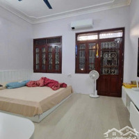 Chính Chủ Cần Bán Nhà Phố Tôn Thất Tùng:diện Tích51M2, 4 Tầng,Mặt Tiền4M Giá Bán 6,45 Tỷ.