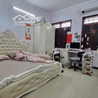 Chính Chủ Cần Bán Nhà Phố Tôn Thất Tùng:diện Tích51M2, 4 Tầng,Mặt Tiền4M Giá Bán 6,45 Tỷ.