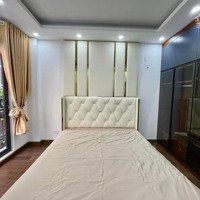 Siêu Phẩm 7,96 Tỷ Phố Bùi Xương Trạch Quận Thanh Xuân Khương Trung 39 M X 4 Tầng,Ngõ Nông,Rộng