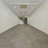 Hiếm!! Cho Thuê Nhà Liêu Giai 81M2, Nhà Mới, 5 Tầng, Vỉa Hè, Thông Sàn, Văn Phòng Lớp Học, Spa..