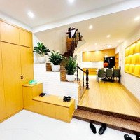 Bán Gấp Nhà Mặt Đất Phố Giảng Võ, Cát Linh, Ba Đình, 30M2 Xây 4 Tầng, 3 Ngủ, 3 Vệ Sinh Nhà Đẹp, Ở Ngay