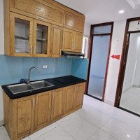 Cho Thuê Căn Hộ 60M2 Chính Chủ (Gần Vincom Btrieu Và Cvien Tn)