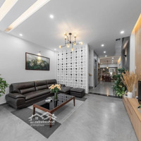 Hiếm! Bề Ngang 8M ~110M2 Nguyễn Thị Minh Khai, Bến Nghé, Quận 1 Chỉ 17.5Tỷcó Thương Lượngmạnh, Liên Hệ: 0902323354