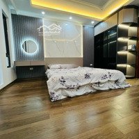 Nhà Đẹp Ba Đình, Gần Ô Tô, Ngõ Thông Thoáng, 42M2, 5 Tầng, Trước Nhà Sân Rộng, Ở Ngay