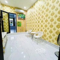 Bán Nhà Tập Thể Khuất Duy Tiến, 40M2, 1 Ngủ, 2 Thoáng, 1.75 Tỷ