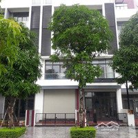 Chính Chủ Gửi Bán Lô Shophouse Bình Minh Garden 93 Đức Giang Giá Bán 16Tỷ Bao Phí. Liên Hệ: 0973908307