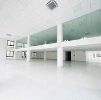 Cho Thuê Nhà 121 Quốc Hương - Xuân Thủy Quận 2 (Trệt, 500M2 - Lửng 315M2) Có Hầm Để Xe, 200 Triệu