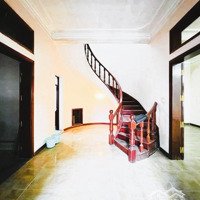 Biệt Thự Đống Đa 110M2 X 4 Tầng Gara Ô Tô,Mặt Tiền11M, Giá Bán 39,5 Tỷ