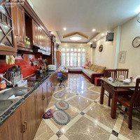 Em Gái Mặt Phố Bồ Đề ,Ô Tô Vào Nhà,Ngõ Thông ,Kinh Doanh, Vài Bước Ra Hồ. Giá Tốt Đầu Tư.