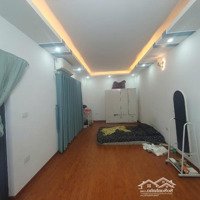 Bán Nhà- Ngô Gia Tự- Long Biên- Ngõ Thông-Thoáng-30,5M2-5Tầng-5,2Tỷ