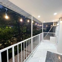 Hiếm - Căn Hộ Luxury Mặt Phố Đại La - 3 Phòng Ngủ 2 Vệ Sinh- 2 Mặt Thoáng Ban Công View Phố - Đầy Đủ Công Năng