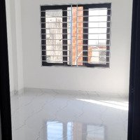 Cho Thuê Nhà 4 Tầng 40M2 Ngõ 298 Ngọc Hồi