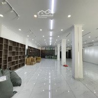 Cho Thuê Mặt Bằng 200M2 Ngang 10M Mặt Tiền Thích Quảng Đức Giá Bán 30 Triệu Khu Hà Quang 2