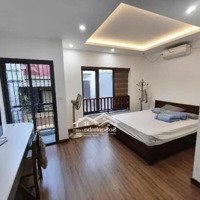 Phố Trạm 33M 5Tầng Nhà Đẹp Full Nội Thất Ngõ Nông Ô Tô Đỗ Cổng 5,2Tỷ