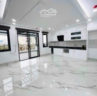 Bán Nhà Láng Hạ Phân Lô Bàn Cờ Ô Tô Tránh Mặt Tiền Rộng Lớn View Thông Thoáng Thuận Lợi Kd 29,8 Tỷ