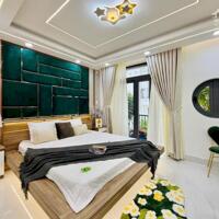 Bán Nhà Ngang lớn , Hơn 6M & ( > 90m2 ) 3 Tầng , Tăng Bạt Hổ P.11 Bình Thạnh . Chỉ hơn 12 tỷ TL Mạnh