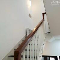 Sang gấp nhà hẻm 5m Cây Cám, Bình Tân, 60m2, giá chỉ 3tỷ2, sổ hồng riêng, tiện kinh doanh cho thuê