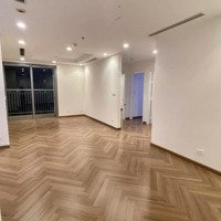 Cần Cho Thuê 3 Ngủ Căn Góc Sáng Căn 115M2 Góc Đông Nam Times City Có Slot Xe Lh Em. 0908833535