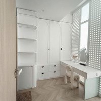 Bán Căn Hộ 2 Phòng Ngủ Căn Góc 72M2 Trang Bị Full Nội Thất Ở Masteri Centre Point Vinhomes Quận 9