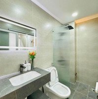 Cơ Hội Đầu Tư: Nhà 3,5 Tầng Ở Nguyễn Văn Hưởng, Thảo Điền, Quận 2, 56M2 Shr Mặt Tiền 4M, Chỉ 7 Tỷy