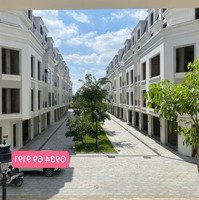 Cần Bán Nhanh Căn Phố Đi Bộ Kdt Kim Chung - Di Trạch, Hinode Royal Park, Giá Bán 15 Tỷ - 0934699191