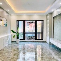 Toà Vp Nguyễn Thị Định, Trung Hoà, Sát Phố, Ôtô Tránh, Thang Máy, Mới Cứng, Kd Đỉnh,Diện Tích 800 Triệu/ Năm