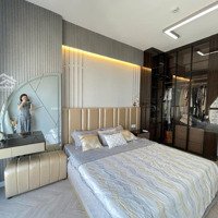 Bán Nhanh Căn Hộ Midtown M7Diện Tích80M, 2 Phòng Ngủfull Nội Thất Giá Chỉ 7 Tỷ. Liên Hệ: 0909168890