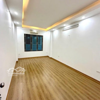 Bán Nhà Chính Chủ Nguyễn Khang 35M2 5Tầng - Gần Phố - Gần Ô Tô - Ngõ Thông - Ở Sướng - Chỉ 8,35 Tỷ.