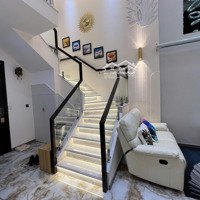 Bán Căn Góc Duplex Feliz En Vista Quận 2. 2 Phòng Ngủcó Sân Vườn Riêng