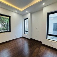 Bán Nhà Đẹp, Rẻ Đường Láng, Đống Đa - Lô Góc - 2 Mặt Ngõ - Sát Phố - Kinh Doanh, 62M2, Mặt Tiền 7M.