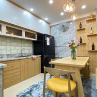 Sang Nhượng Gấp Nhà 41M2 Yên Thế, P.2, Tân Bình. Gần Sân Bay, Xây 4 Tầng. Gía 2 Tỷ