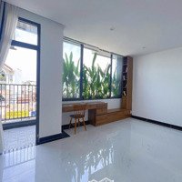 Cho Thuê Căn Hộ Ở Nguyễn Xí 60M2, View Đẹp, 2 Pn - 1 Phòng Ngủ, Mặt Tiền Đường Lớn