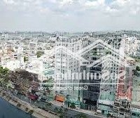 Bán Gấp Căn Hộ Ngay Chân Cầu Nguyễn Tri Phương , 57M 2 Phòng Ngủ 2 Vệ Sinhgiá Bán 2 Tỷ 375 Triệu .