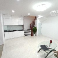 Nhà Đẹp Mặt Ngõ Ở Luôn Đón Tết, 30M2X 3 Tầng 5,85 Tỷ Cócó Thương Lượngq, Hoàng Mai.