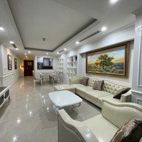 Cho Thuê Căn Hộ 3 Phòng Ngủ, Đủ Đồ 22 Triệu/Th Tại Luxury Park Views Cạnh Công Viên, Vào Ở Ngay