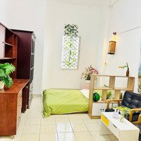 Cho Thuê Studio Quận 4 Full Nội Thất Cửa Sổ Trời Chỉ 4.500.000