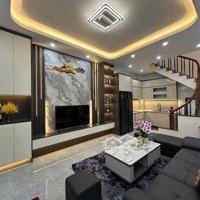 Ô Tô Đỗ Cửa, Nhà Hữu Hòa - Cầu Tó - Thanh Trì, 35M2, 5 Tầng, 6 Ngủ, 4.3 Tỏi, Xây Mới Tinh