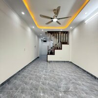 NHÀ ĐẸP ĐÓN TẾT 40M2 5 TẦNG MỚI CẠNH UBND QUẬN BẮC TỪ LIÊM