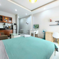 Chung Cư Sky Center, Phổ Quang, P.2, Tân Bình: 40M2, 1 Phòng Ngủ, 11 Triệu/Th