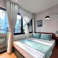 Cho Thuê Căn Hộ 1 Phòng Ngủ Full Nội Thất Cao Cấp, Ban Công Siêu Thoáng, Cách Phan Xích Long 3 Bước Chân