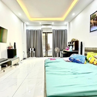 Bán Gấp Chung Cư Hoàng Đạo Thúy, Cầu Giấy, Lô Góc, 130M2, Giá Bán 60 Triệu/M2 ( Thương Lượng Mạnh)