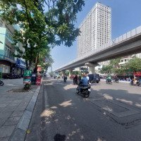 Hot - Bán Gấp Nhà Mp Nguyễn Trãi - Đối Diện Royal City, Kd Đắc Địa, 50M X 2T Chỉ 17.5 Tỷ