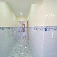 Nhà Mặt Tiền Ngay Sau Chợ Bình Chánh, Ql1A Vào 300M Đang Cho Thuê 8 Triệu/Tháng, 75M2 Giá Bán 1Tỷ370. Shr