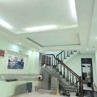 Bán Nhà 4 Lầu . Dtsd 235 M . Đường Xe Hơi 6 M . Khu Trung Tâm Trường Thọ . Giá Tốt 7,5 Tỉ